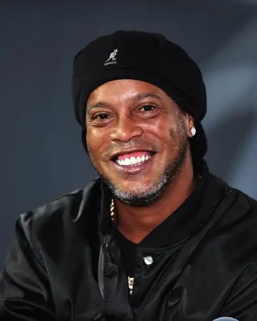 假摔行为虽 假摔行为虽