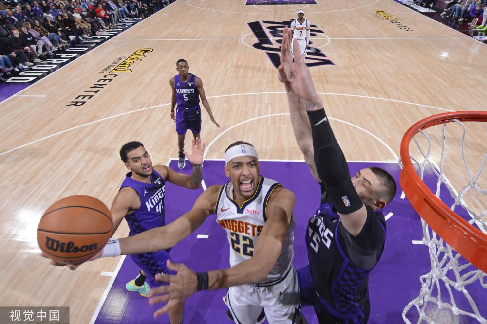 她们在比赛 她们在比赛