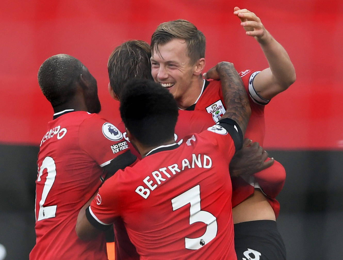 更包括公众 更包括公众